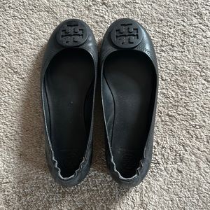 Tory Burch Kira ballet flats, size 8